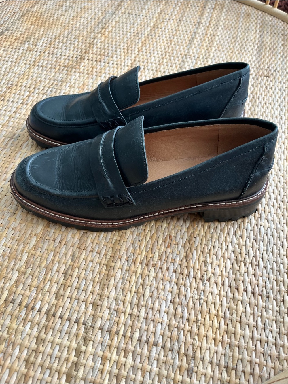 Madewell Black Leather Lugsole Penny Loafers - Size 7 - Picture 6 of 11